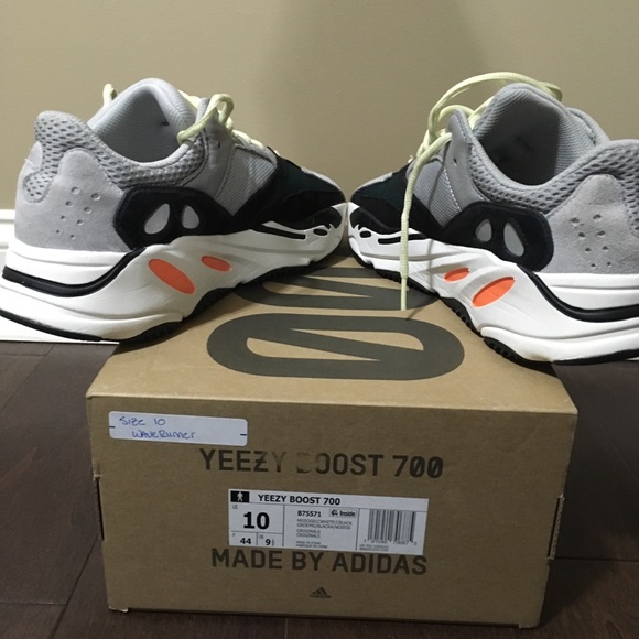 Yeezy 700